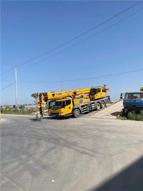 良庆区吊车作业时，可能会产生哪些额外收费项目？